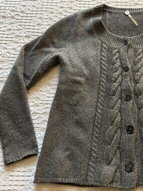 Margaret O'Leary, 70%Merino Wool/ 30%Cashmere, Grey Cable-Knit Cardigan, Size M